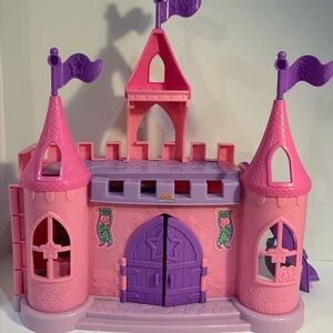 Fisher-Price dance & twirl pink castle